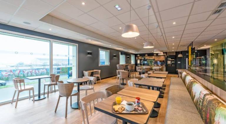 B&B HOTEL Brest Centre Port de Commerce — photo 3