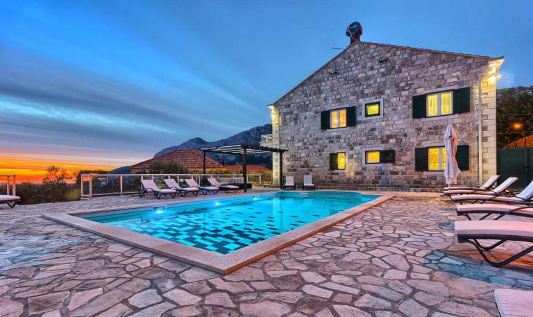 Villa Pave Hilltop - six bedroom, pool, jacuzzi, for up to 16 by MyWaycation — photo 5