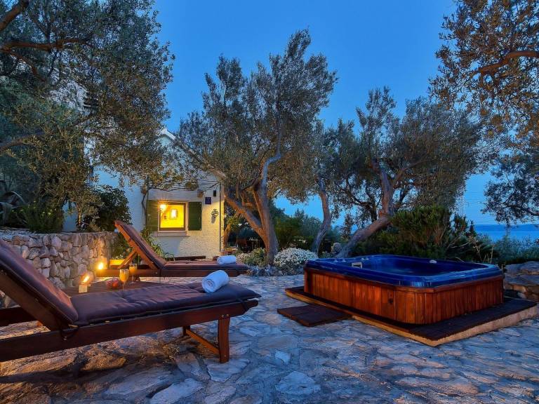 Ferienhaus in Makarska, Bratuš für max. 2 Personen Ferienhaus in Makarska, Bratuš für max. 2 Personen