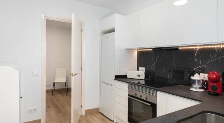Apartment with patio | Suitable for remote work — photo 2