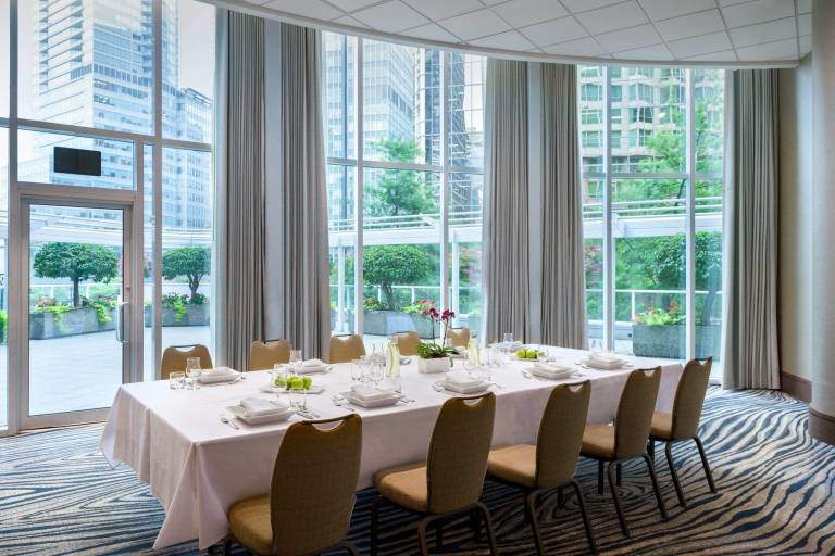 Vancouver Marriott Pinnacle Downtown Hotel — photo 4