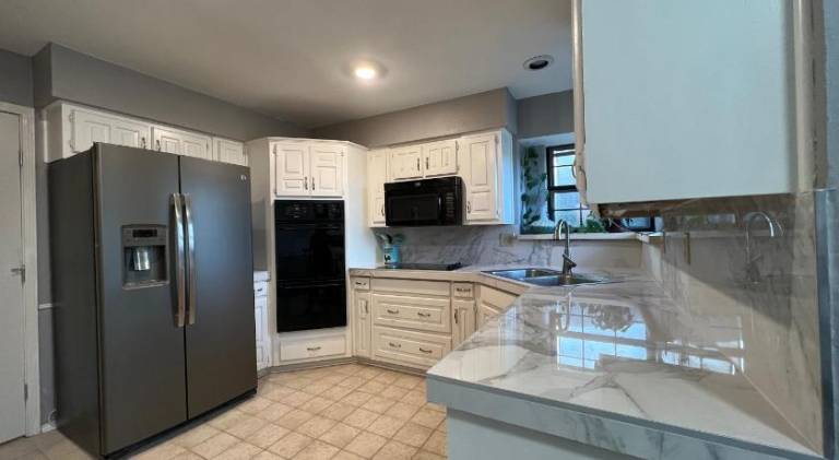 Private Room in Carrollton — photo 2