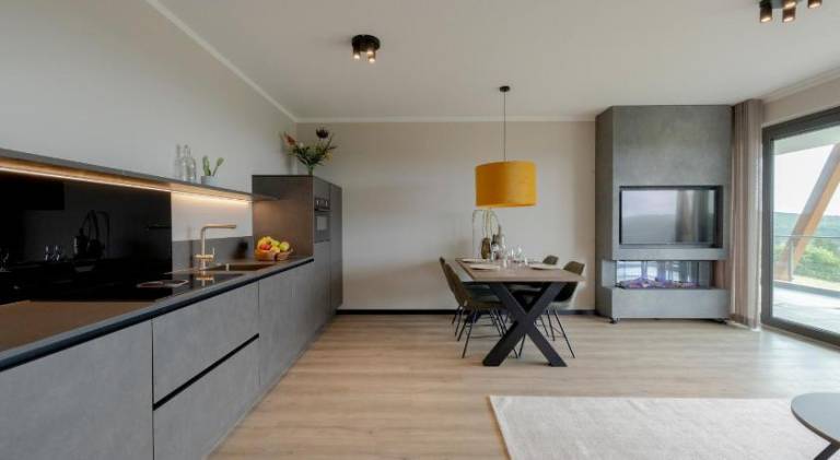 Lovely serviced apartment with patio, sauna & hot tub | Ski nearby | Dogs allowed — photo 4