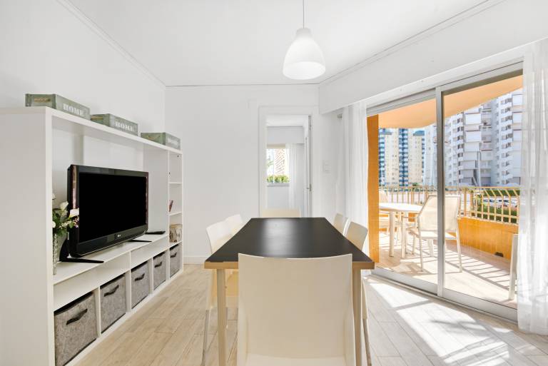 Fully equipped nice rental apartment with yard, terrace & pool | Close to the beach | Pet-friendly — photo 4