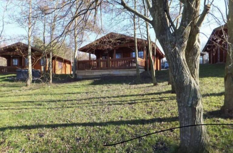 Cabin Eshott