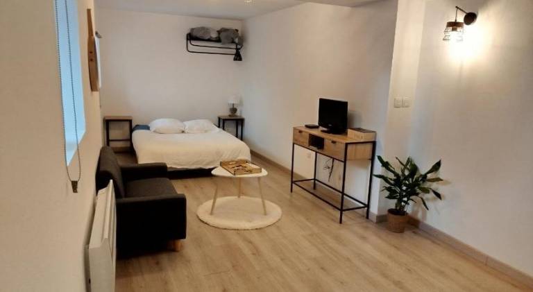 Nice holiday apartment | Pet-friendly in Laval