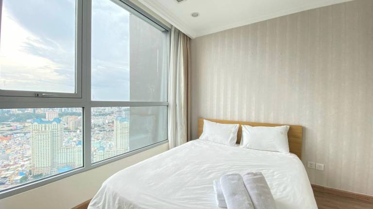 Holiday apartment with sauna, pool & yard | Suitable for remote work | Dogs allowed in Ho Chi Minh City