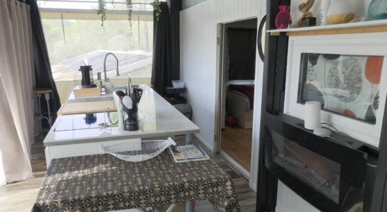Charming chalet with pool, patio & garden | Good for workation | Pets allowed — photo 2