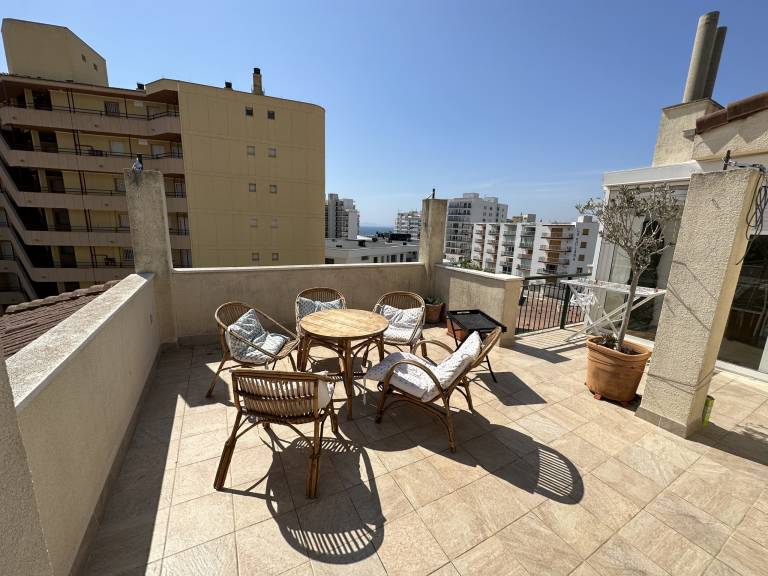 Wonderful rental apartment with terrace | Close to the beach | Pets are welcome in Roses
