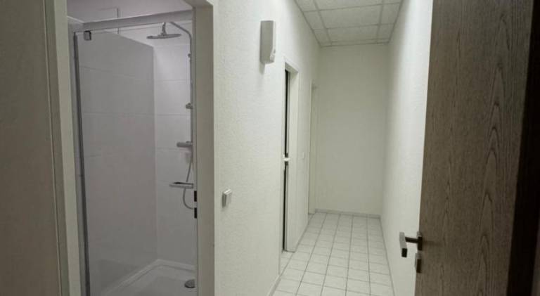 FeWo zentral in Leipzig fur 8 Personen — photo 3
