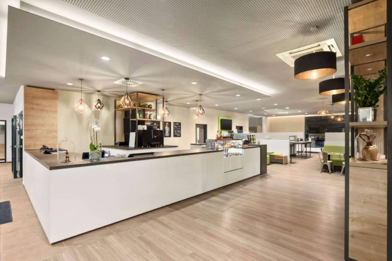 Super 8 by Wyndham Munich City North — photo 2