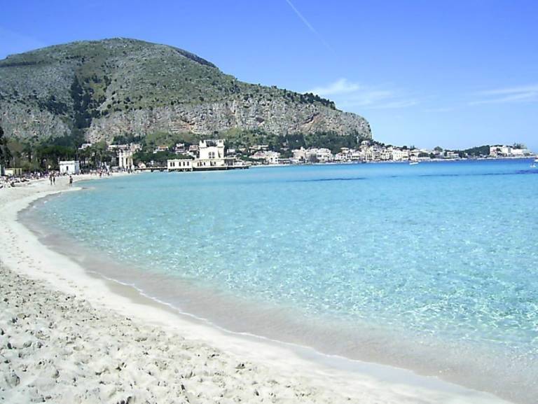 Villa Palermo