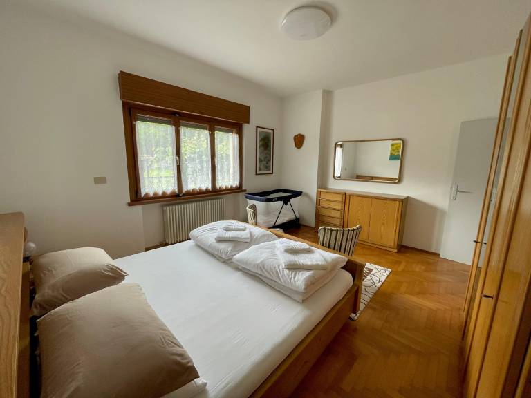 Family-friendly rental apartment with garden & barbecue | Mountain view | Beach nearby | Pets allowed — photo 4