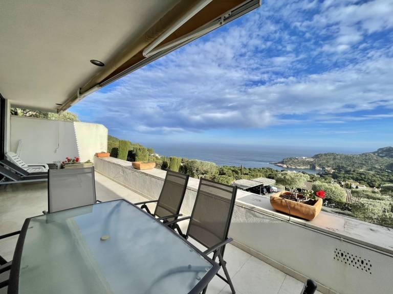 Wonderful apartment with terrace, pool & yard | Sea view | Dogs allowed in Begur