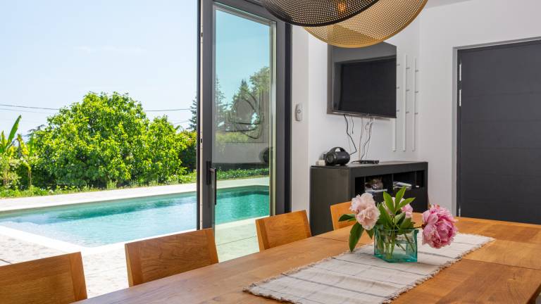 Villa with pool, terrace & garden — photo 3