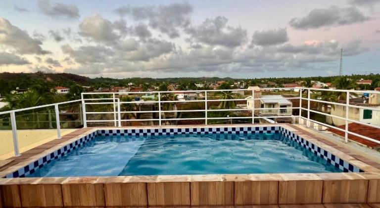 Apartment with pool & hot tub — photo 4