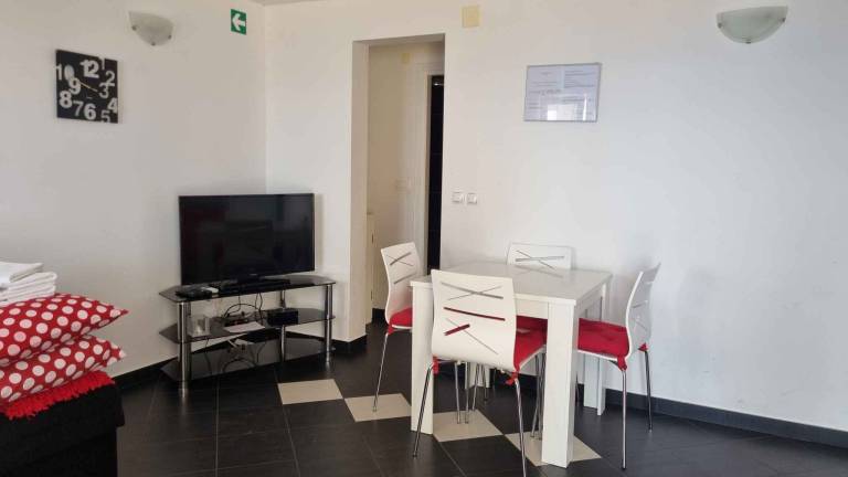 Holiday Apartment 170 m from the Adriatic Sea — photo 3