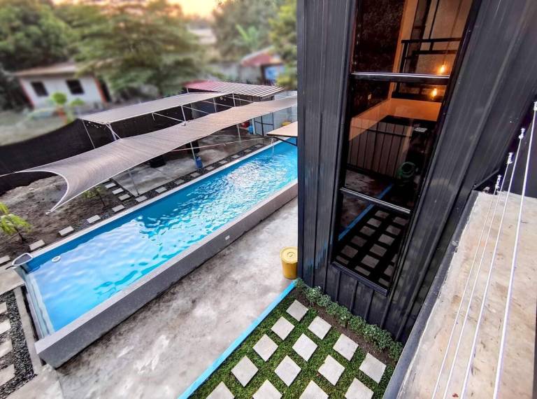 Vacation home with barbeque & pool | Dogs allowed — photo 3
