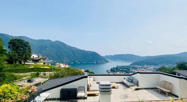 House with 3 rooms for 8 persons in Brunate