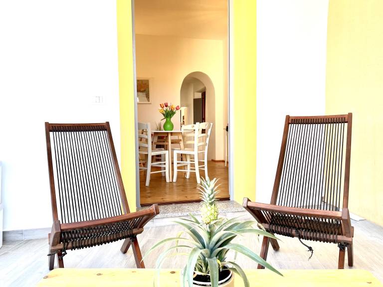 Apartment with patio | City view — photo 4