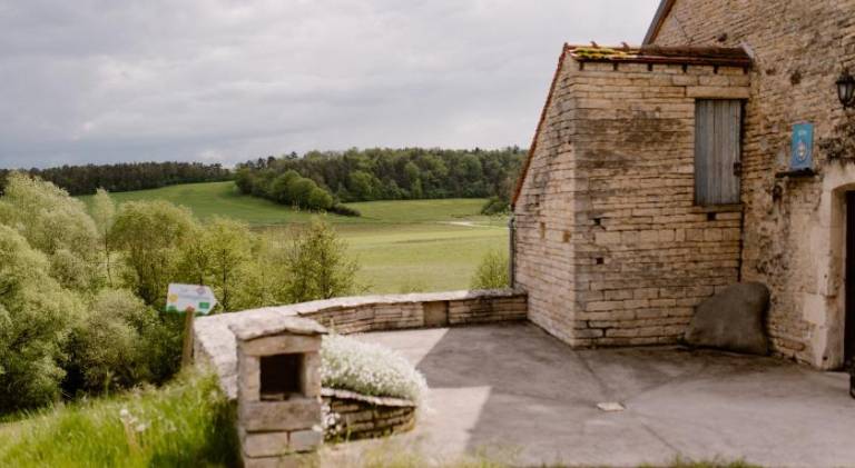 House with 6 rooms for 11 persons in Troyes