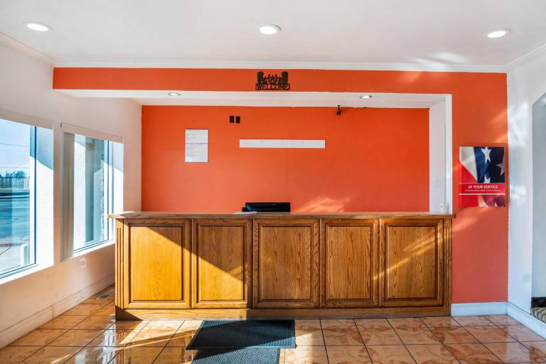 OYO Townhouse Dodge City KS — photo 3