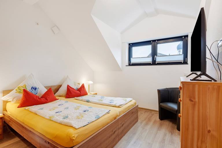 Apartment with 2 rooms for 5 persons in Singen
