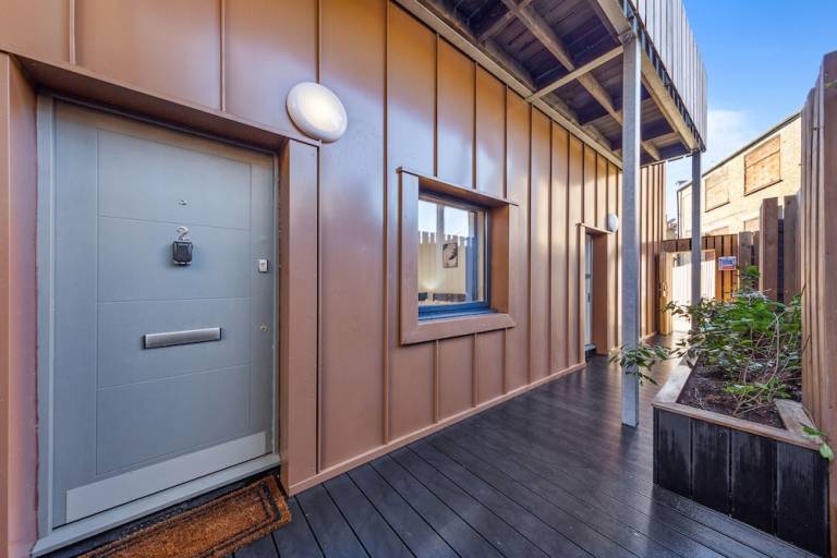 Apartment  Surbiton