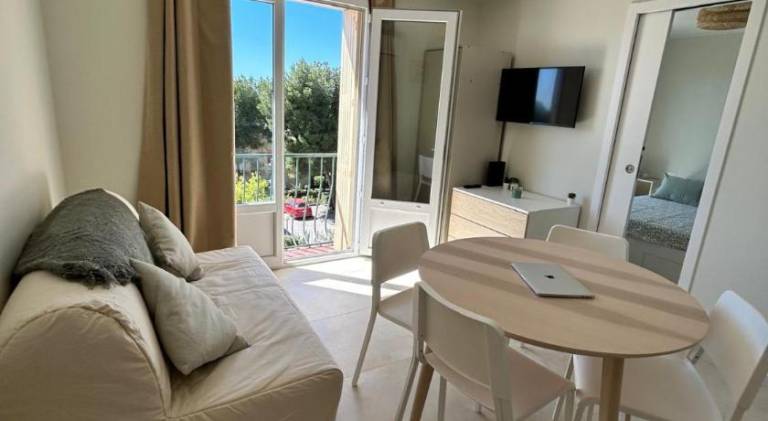 Charming holiday apartment | Pet-friendly in Bandol