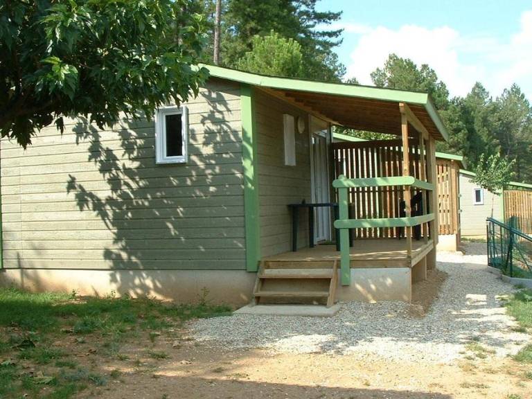 Family-friendly wonderful chalet with patio & heated pool | Pets allowed — photo 4