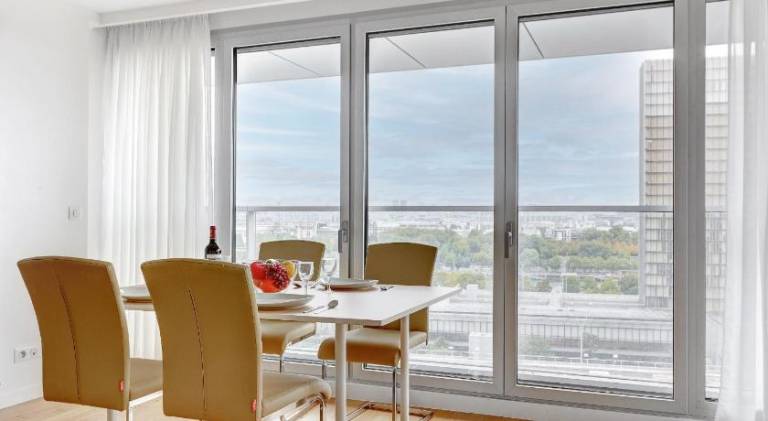 Suite Mitterand, Penthouse Parisien avec balcon — photo 3