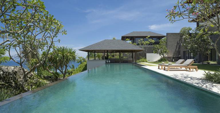 Exclusive Cliffside Retreat &ndash; Bali Villa 1083