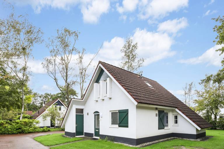 Bungalow Enter