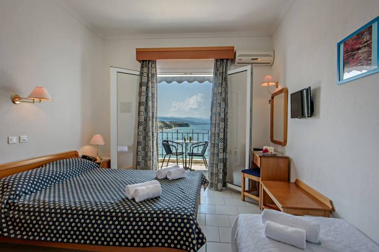 Απαρχοτέλ Nea Roda Beach