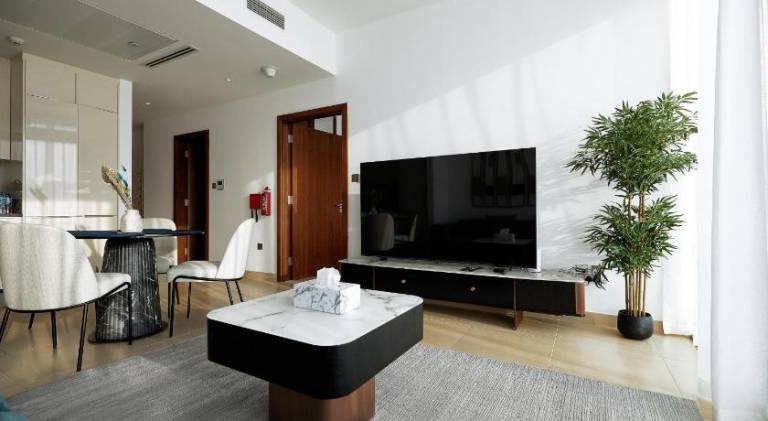 Apartment with private pool — photo 4