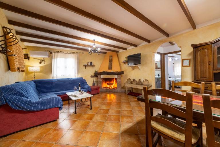 Holiday Home 'Casa Rural Matasiete' with Mountain View, Shared Pool and Wi-Fi — photo 4