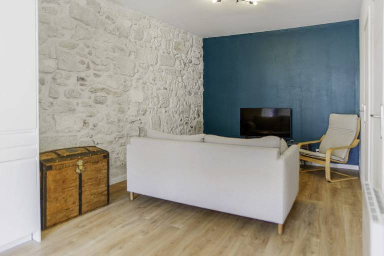 Family-oriented holiday apartment | Next to Popes' Palace | Suitable for remote work | Pets allowed — photo 2