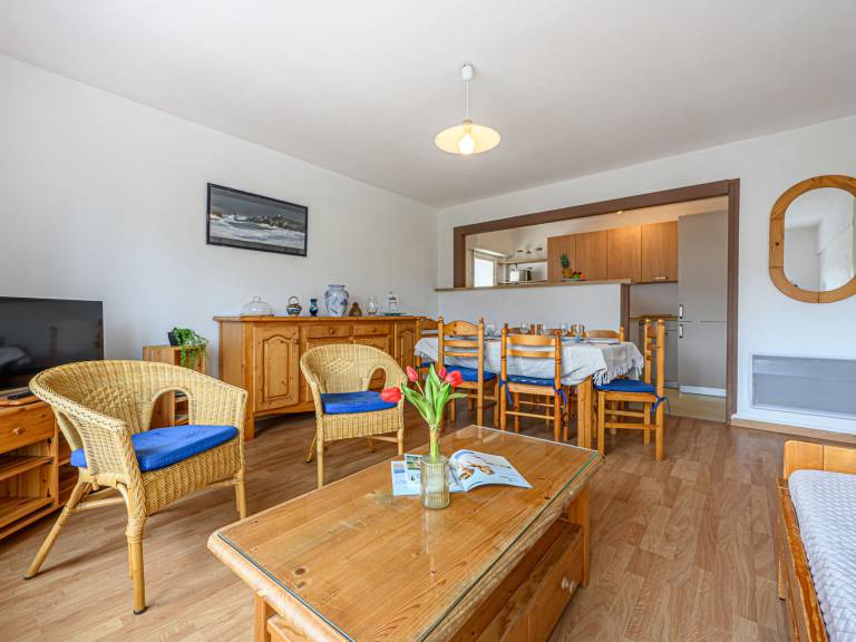 Rental apartment with 3 rooms for 7 persons — photo 2