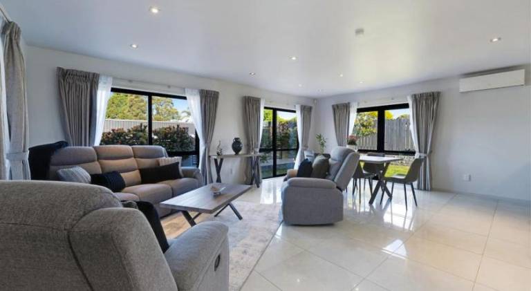 371 m&sup2; Ferienhaus