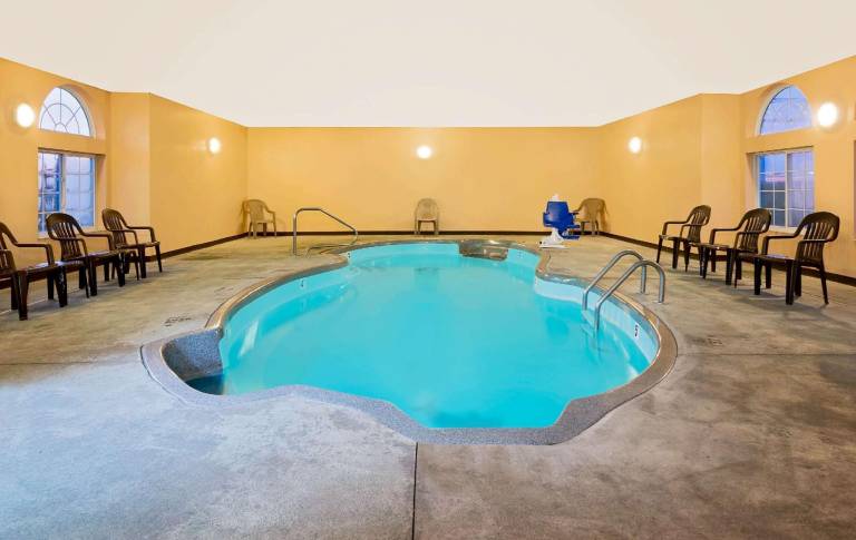 Microtel Inn & Suites by Wyndham Joplin — photo 2