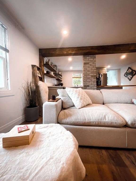 House  Sarnia