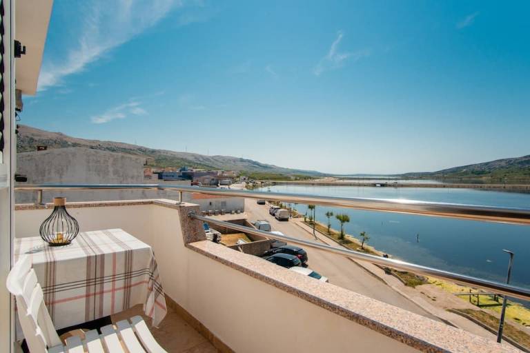 Apartment with barbeque & patio in Zadar