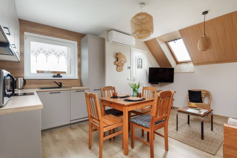 Holiday apartment with yard & grill — photo 4