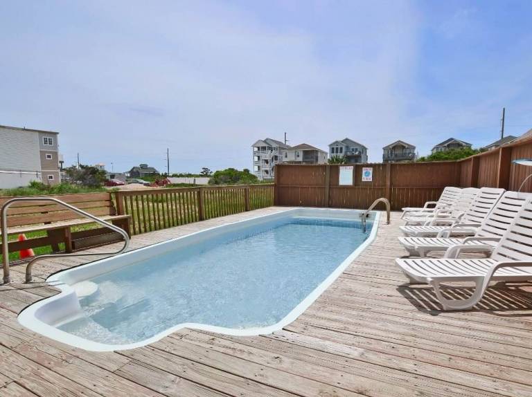 Panoramic ocean and sound views and only 75 yards to the beach! — photo 3