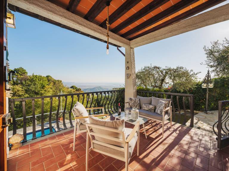House with patio, garden & barbecue — photo 3