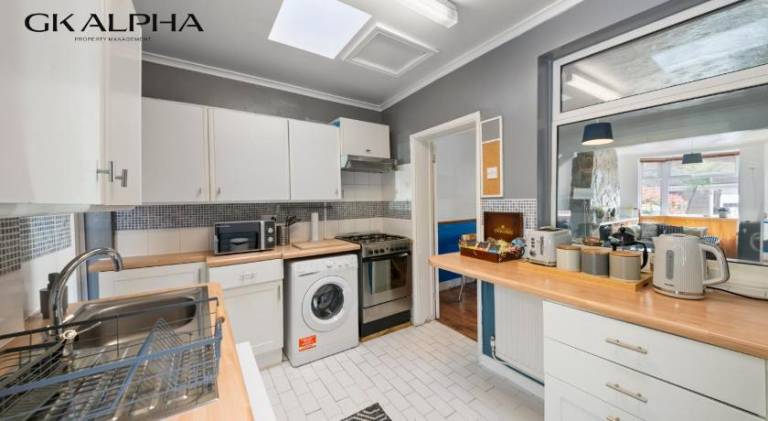 House with 2 rooms for 5 persons — photo 4