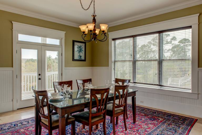 Purple Parrot - 200 Lenora Ct — photo 5