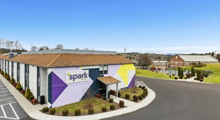 Spark by Hilton Abingdon I-81 near Fairgrounds — photo 2