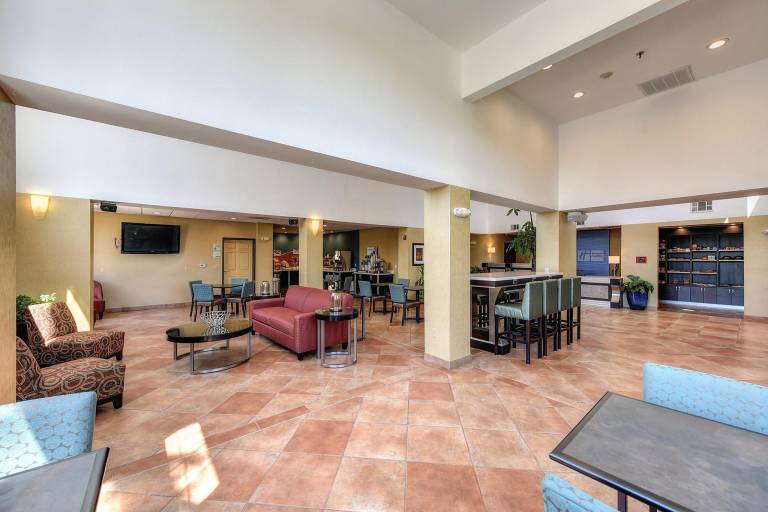 Holiday Inn Express Hotel & Suites Manteca By IHG — photo 4