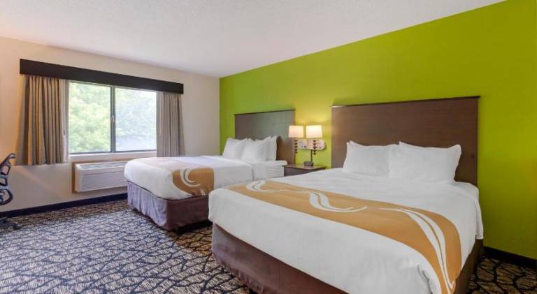 Quality Inn Oshkosh Aviation Park — photo 2